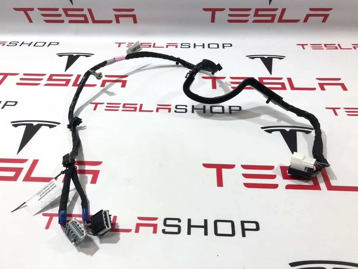 Проводка двери к Tesla Model X 2017