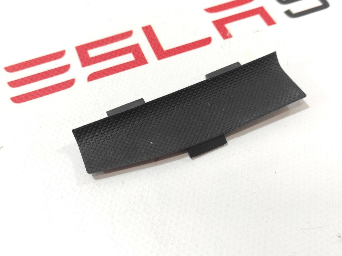 Заглушка к Tesla Model S 2018