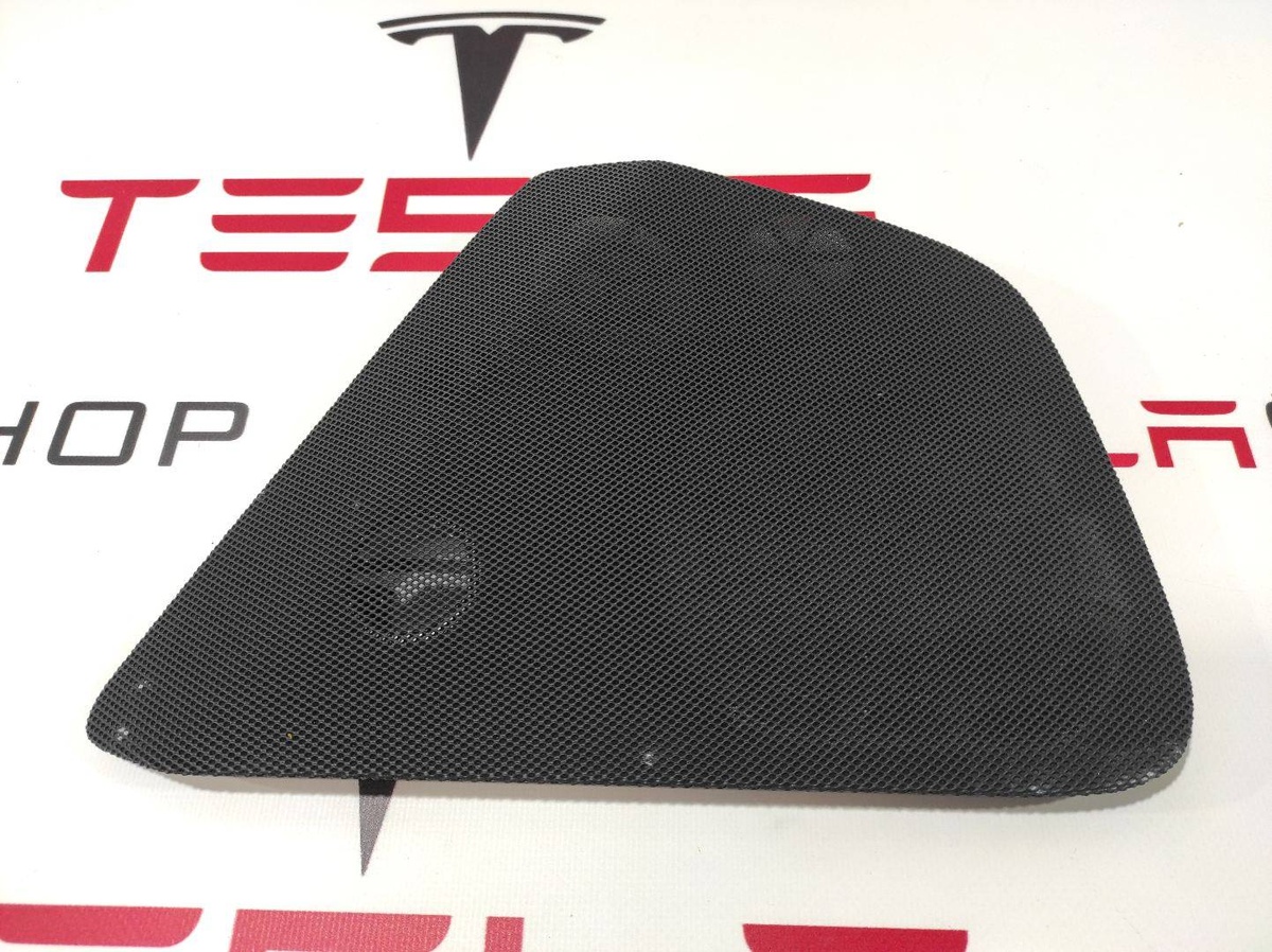 Сетка для динамика к Tesla Model X 2019