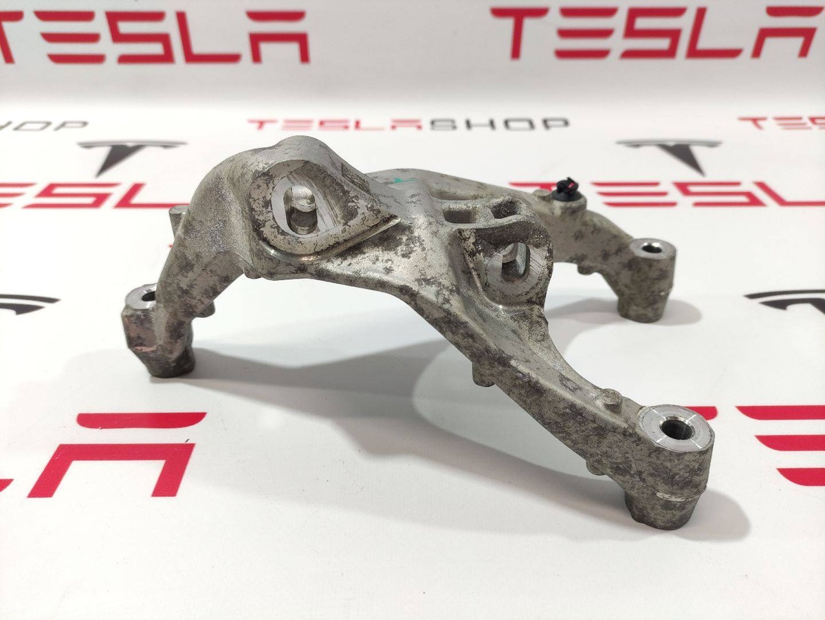 Кронштейн двигателя к Tesla Model X 2019