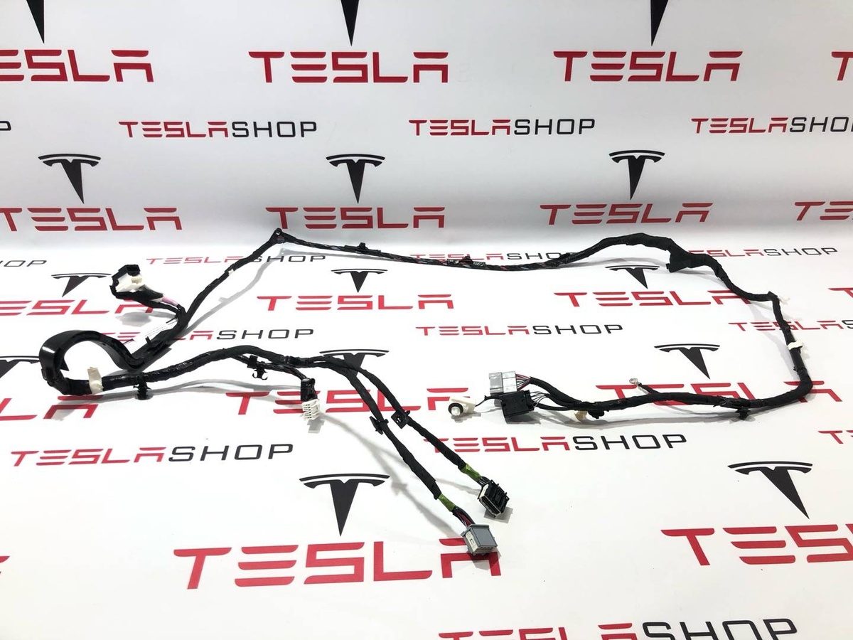 Проводка двери к Tesla Model X 2017