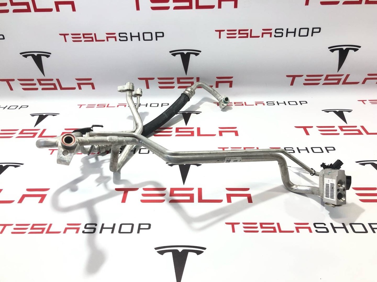 Трубка кондиционера к Tesla Model X 2017