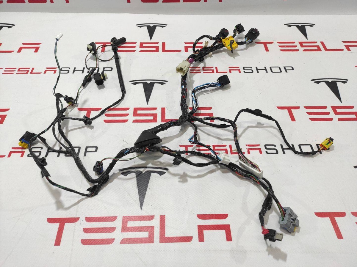 Проводка двери к Tesla Model X 2022