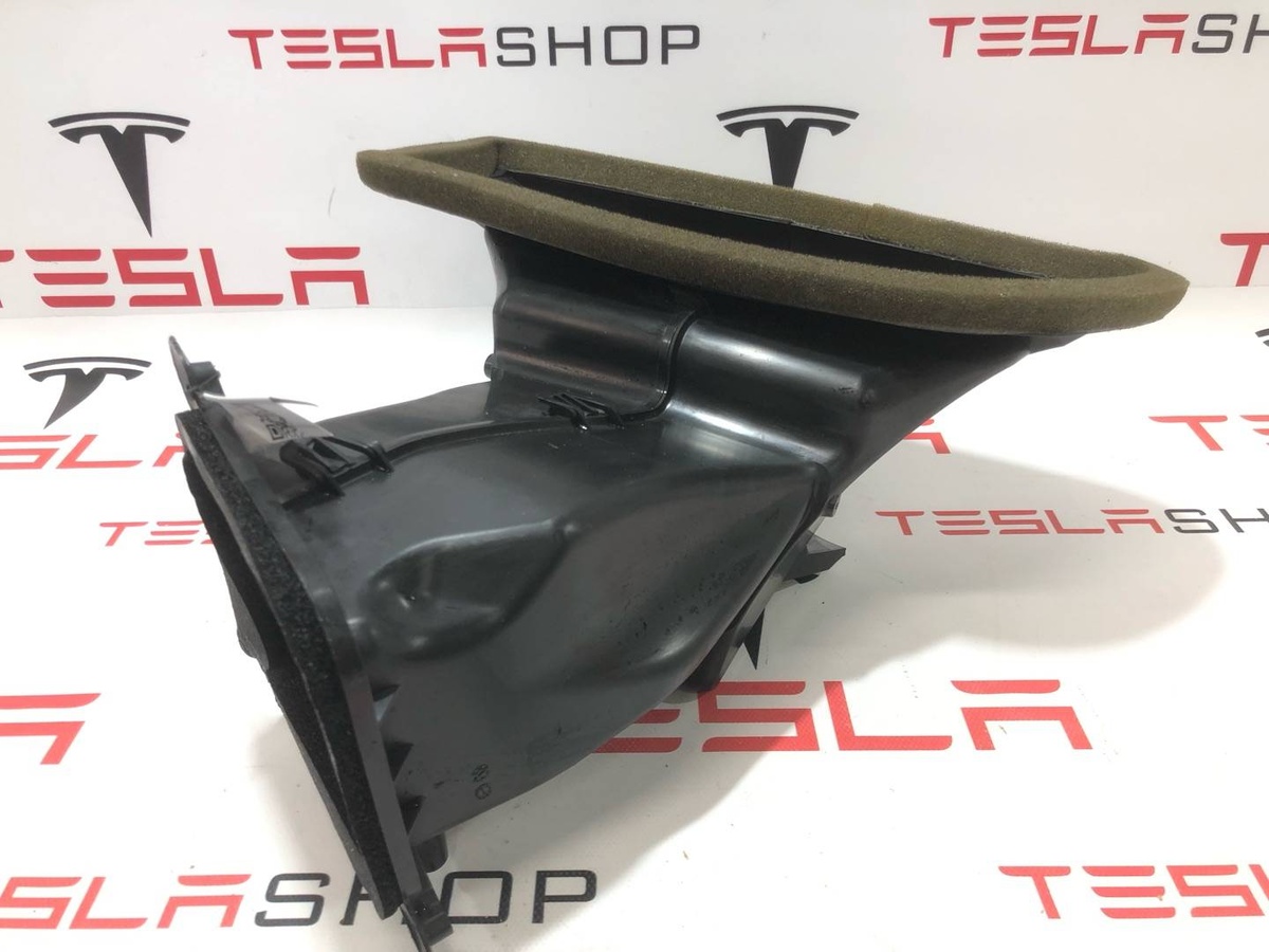 Воздуховод к Tesla Model Y 2020
