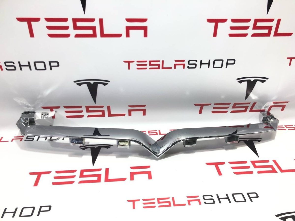 Молдинг бампера переднего к Tesla Model S 2018
