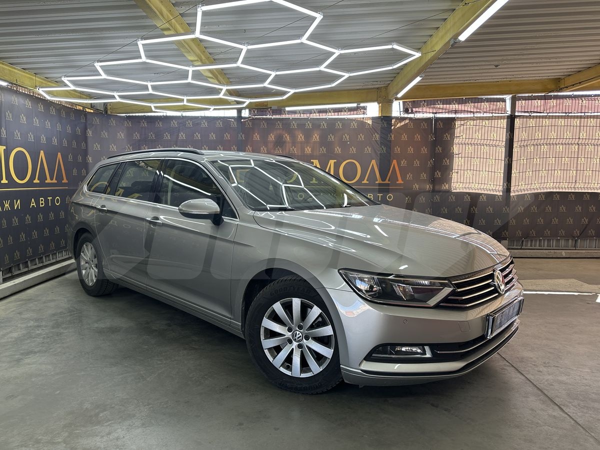 Volkswagen Passat B8, 2016