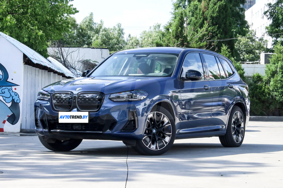 BMW iX3 2025,