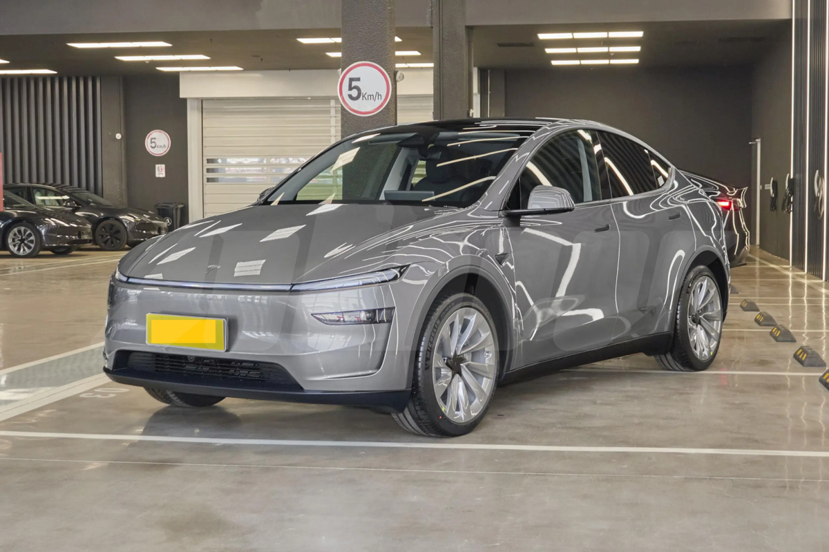 Tesla Model Y I, 2025