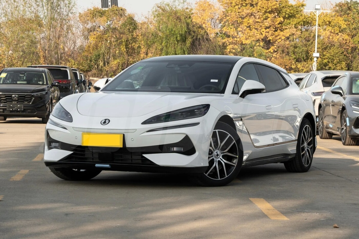 Denza Z9 GT I, 2025