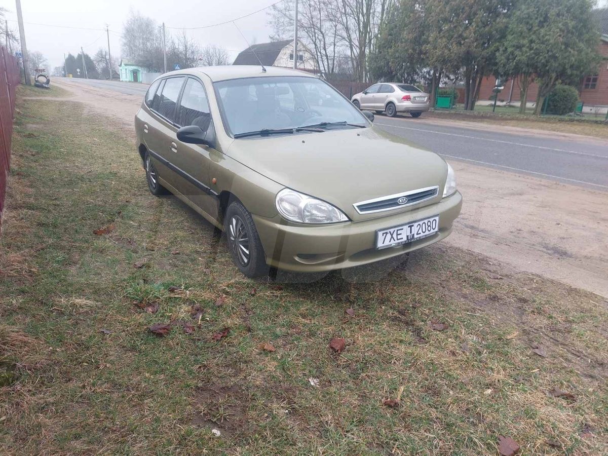 Kia Rio I, 2001