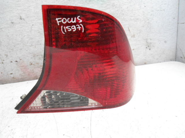 Фонарь задний левый к Ford Focus 2002