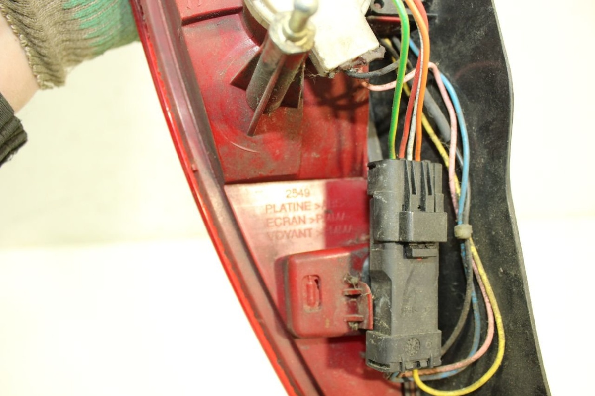 Фонарь задний правый к Citroen C5 2005