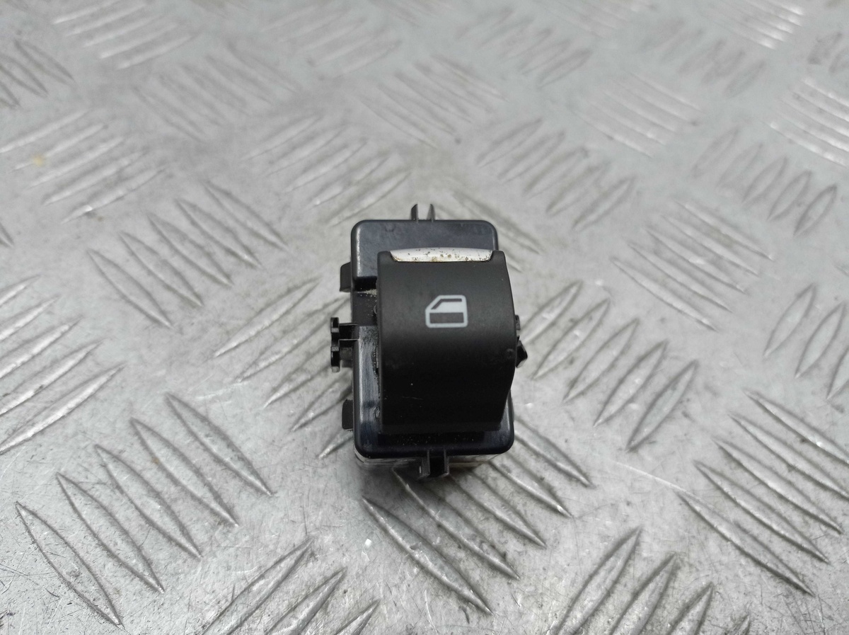 Кнопка стеклоподъемника к Ford Fusion 2013