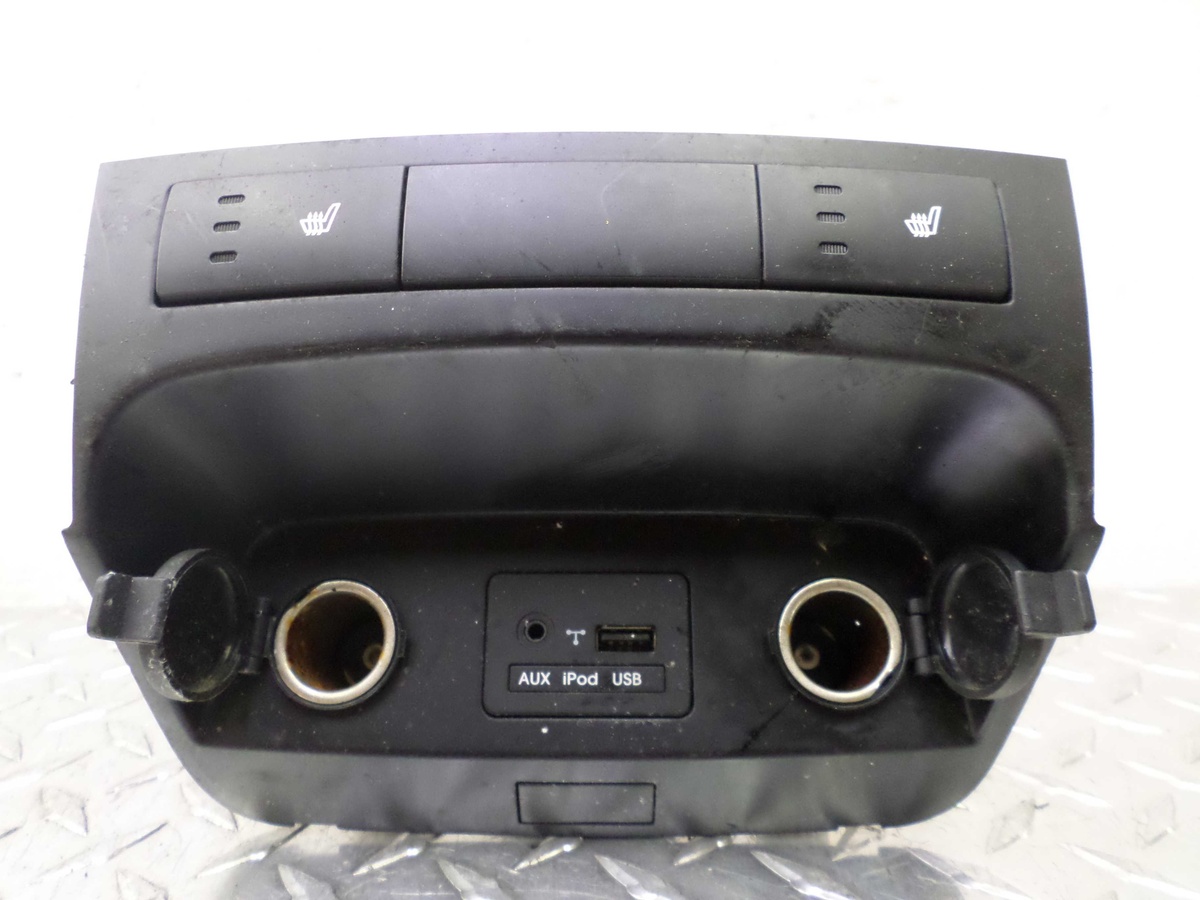 Прикуриватель к Kia Sorento 2012