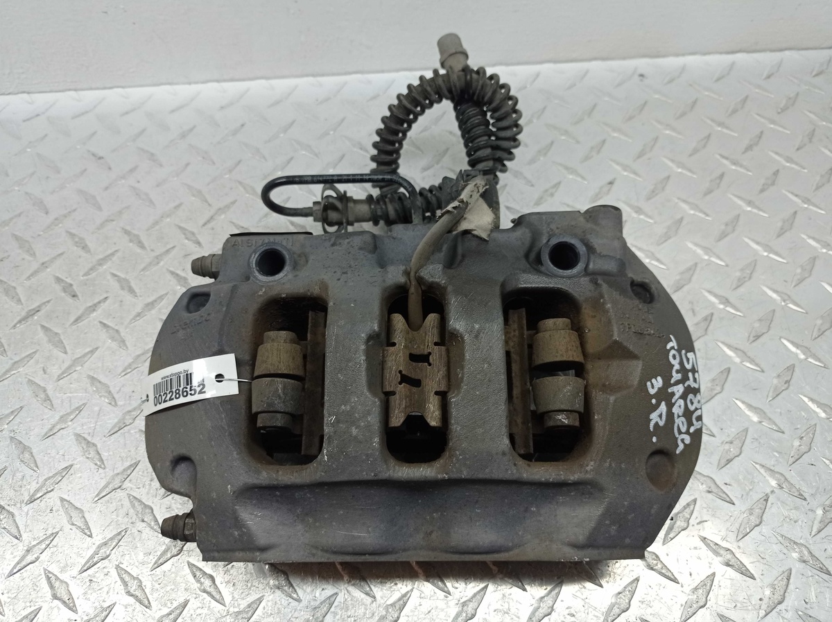 Суппорт задний правый к Volkswagen Touareg 2014