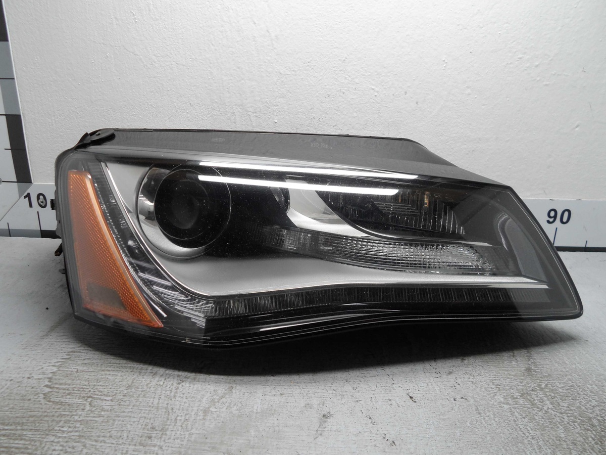 Фара правая к Audi A8 2011