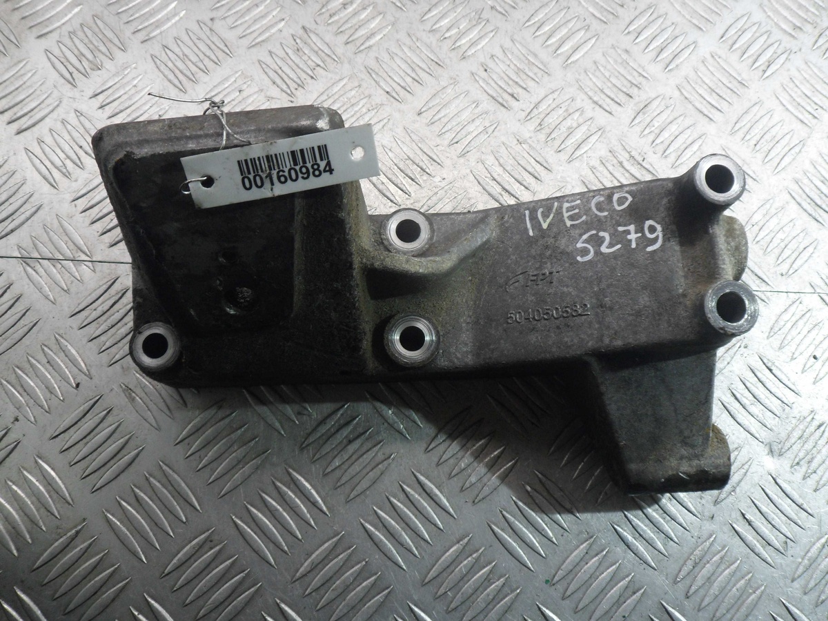 Кронштейн двигателя к Iveco  2008