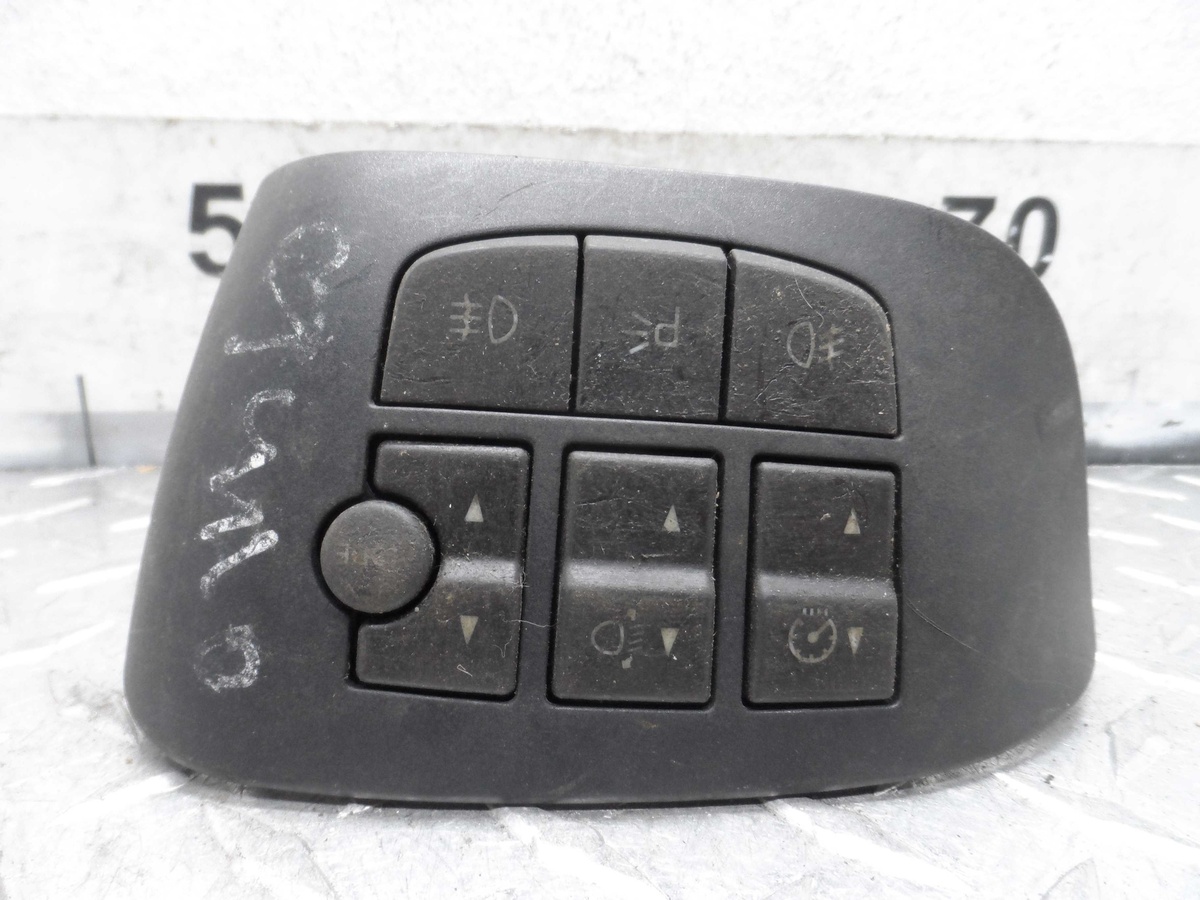 Кнопка  к Fiat Stilo 2003
