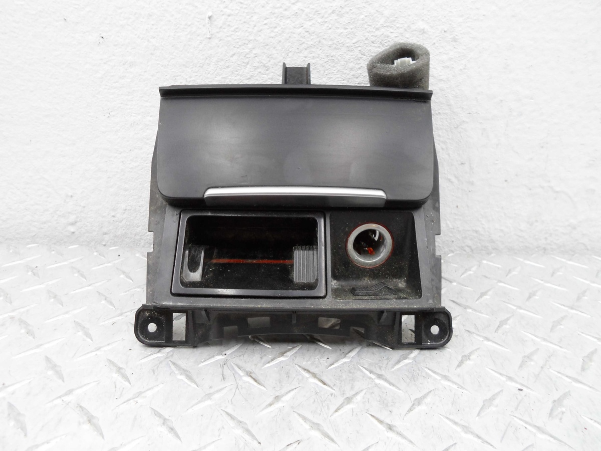 Пепельница к Audi A4 2009
