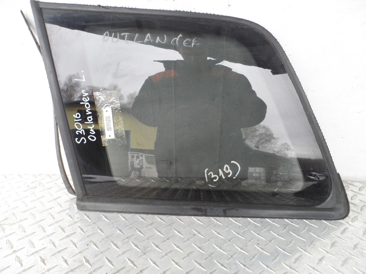 Стекло кузовное боковое правое  к Mitsubishi Outlander 2004