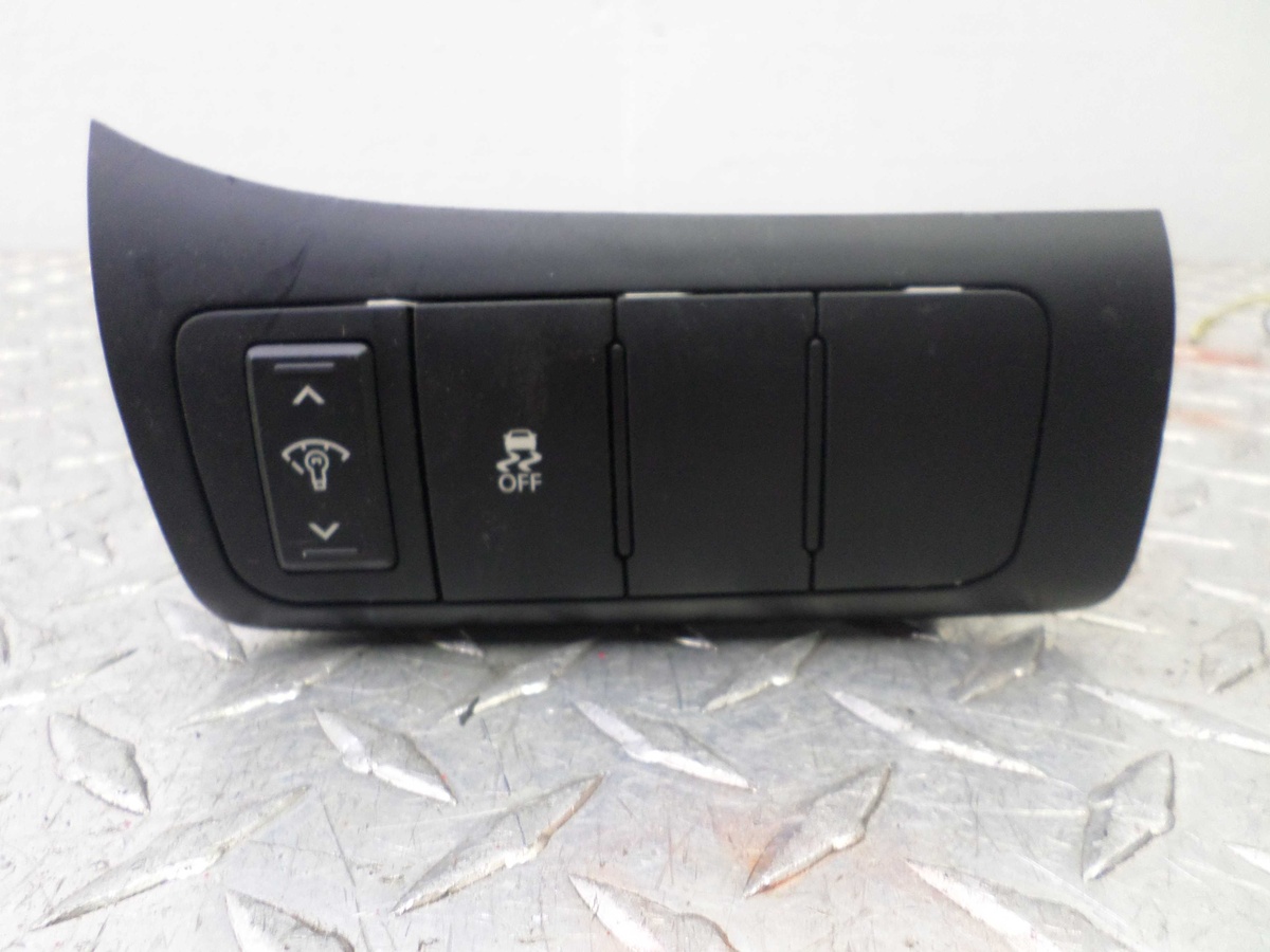 Кнопка  к Kia Optima 2012