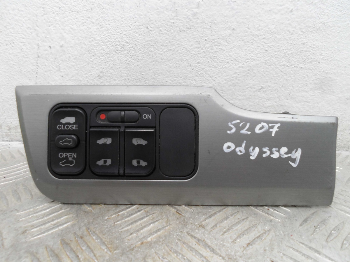 Кнопка  к Honda Odyssey 2008