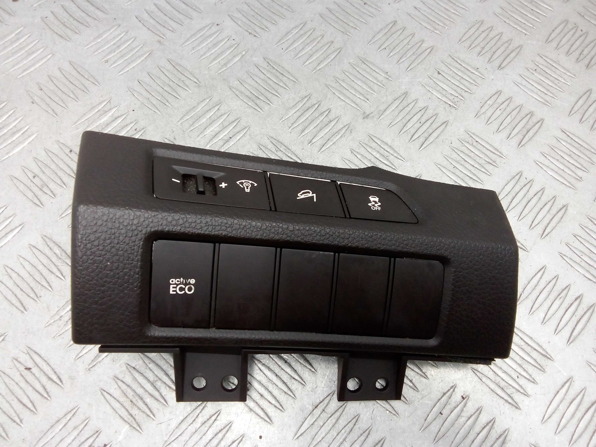 Кнопка  к Hyundai Santa Fe 2013