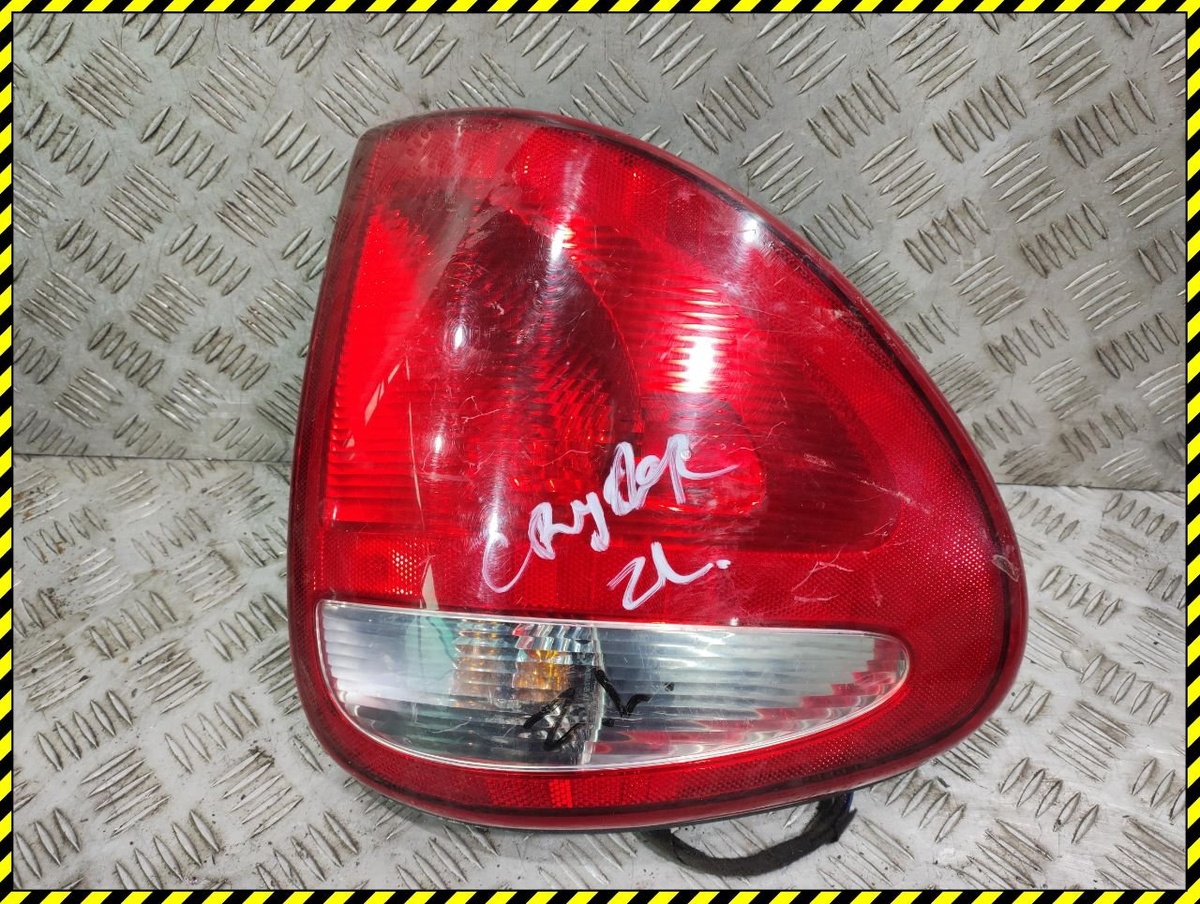 Фонарь задний левый к Chrysler Voyager 2005