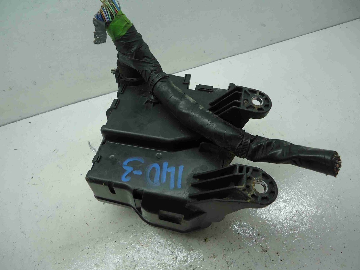 Блок предохранителей к Mazda CX-9 2008