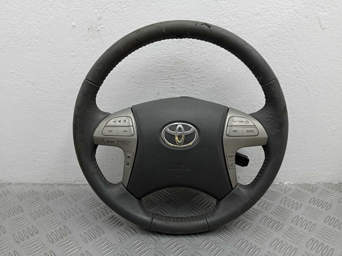 Руль к Toyota Camry 2009