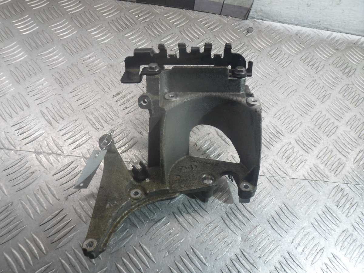 Кронштейн к Citroen C3 2011