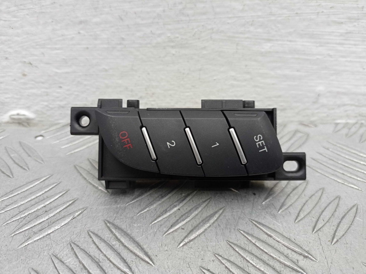 Кнопка  к Audi A6 2012