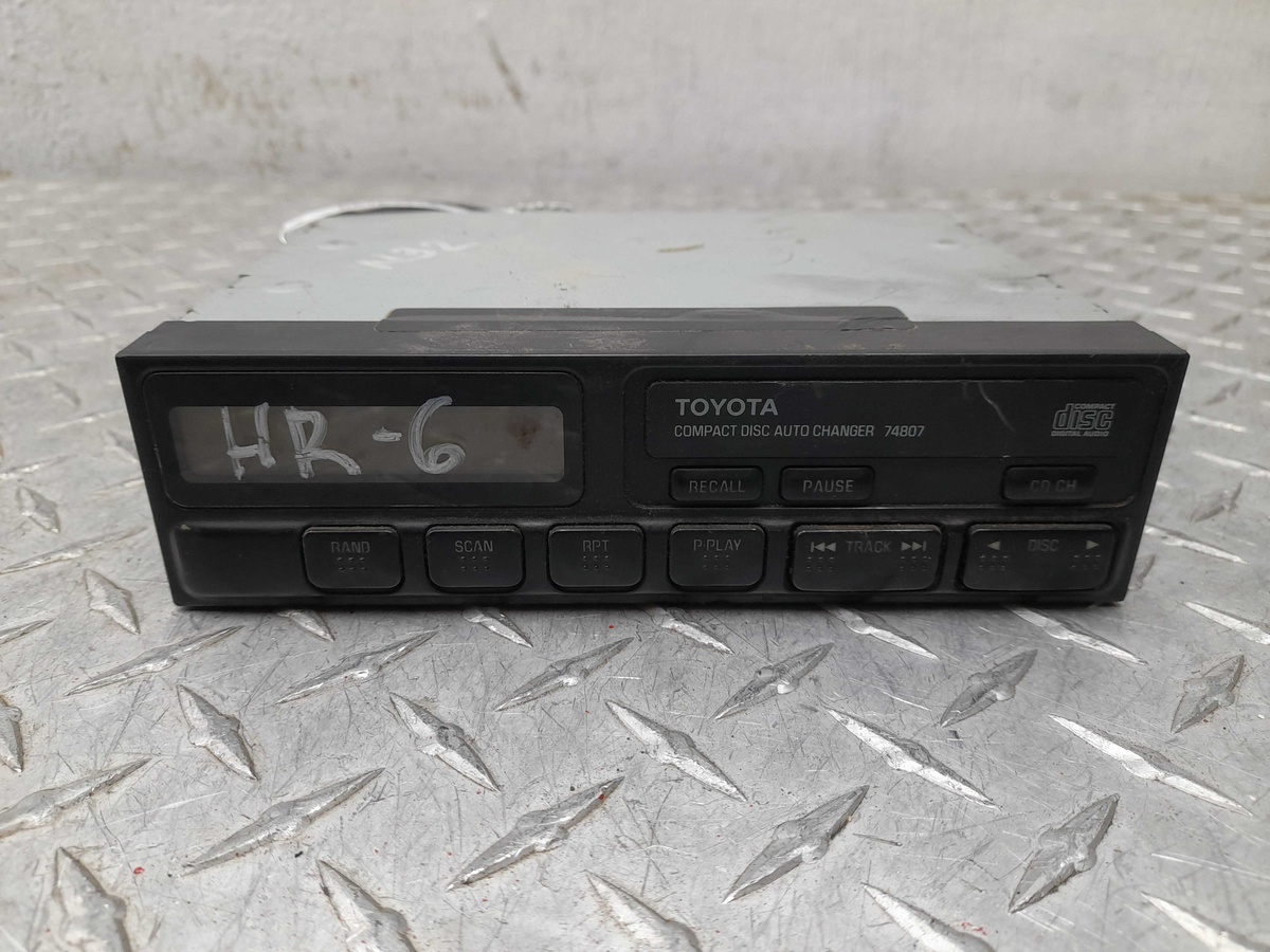 CD-чейнджер к Toyota Corolla 2003