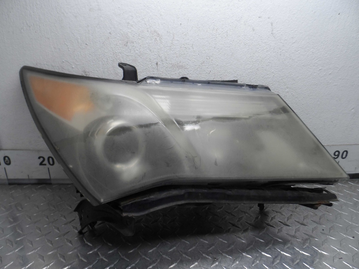 Фара правая к Acura MDX 2008