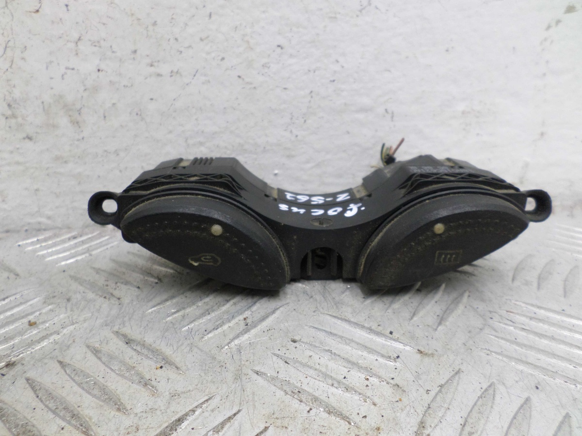 Кнопка  к Ford Focus 2007