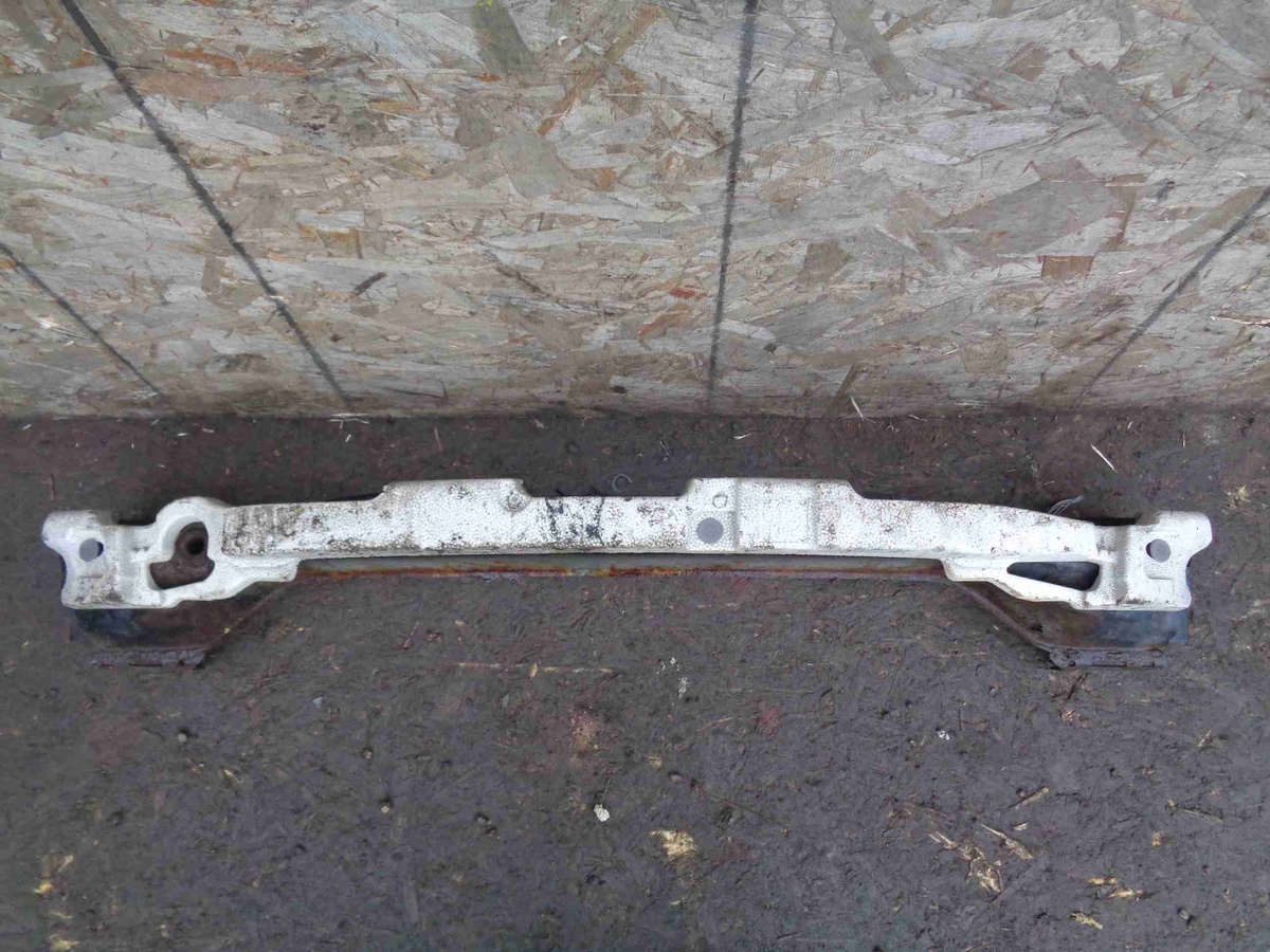 Усилитель бампера к Mazda CX-7 2008