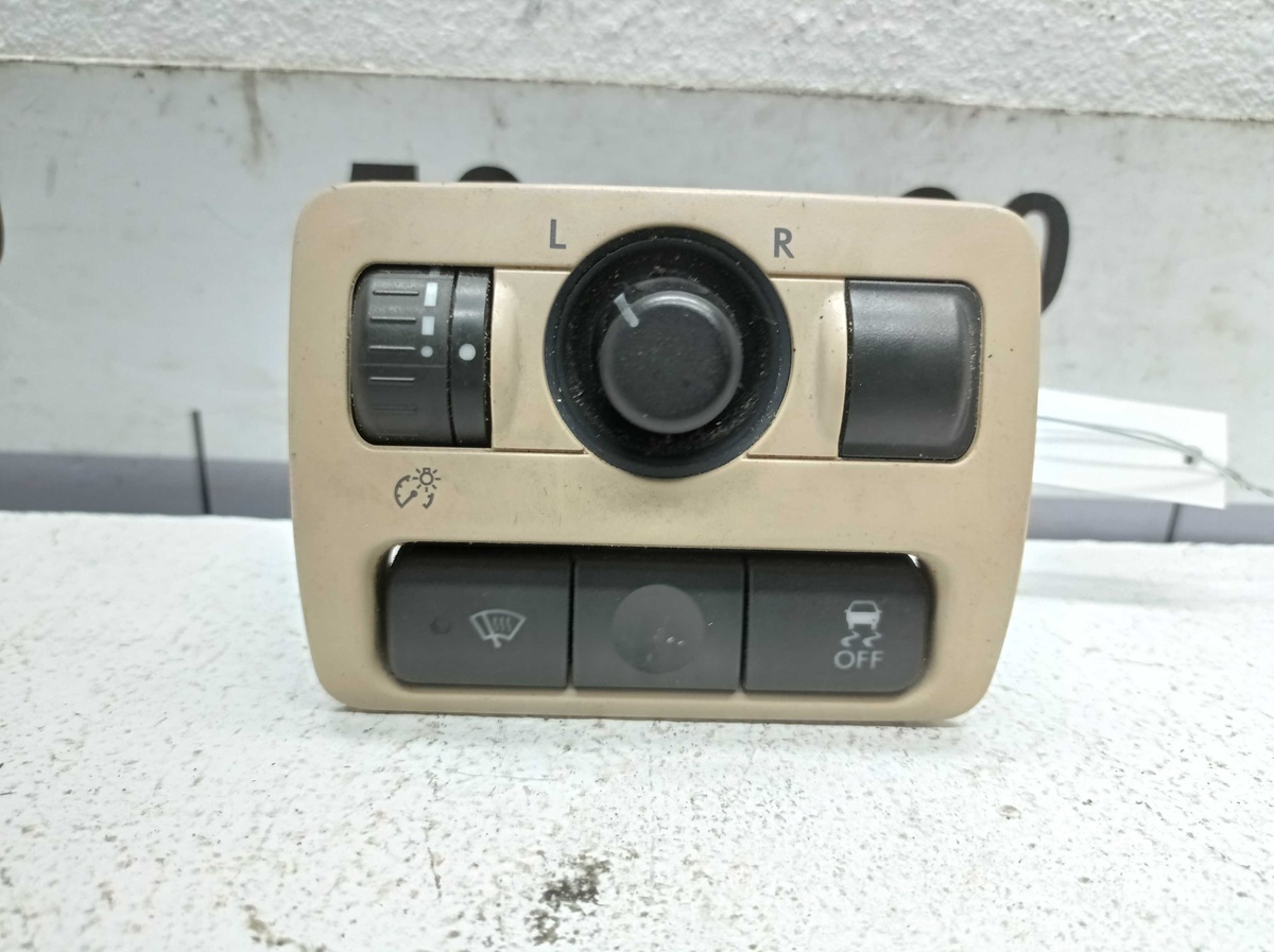 Кнопка  к Subaru Tribeca 2006
