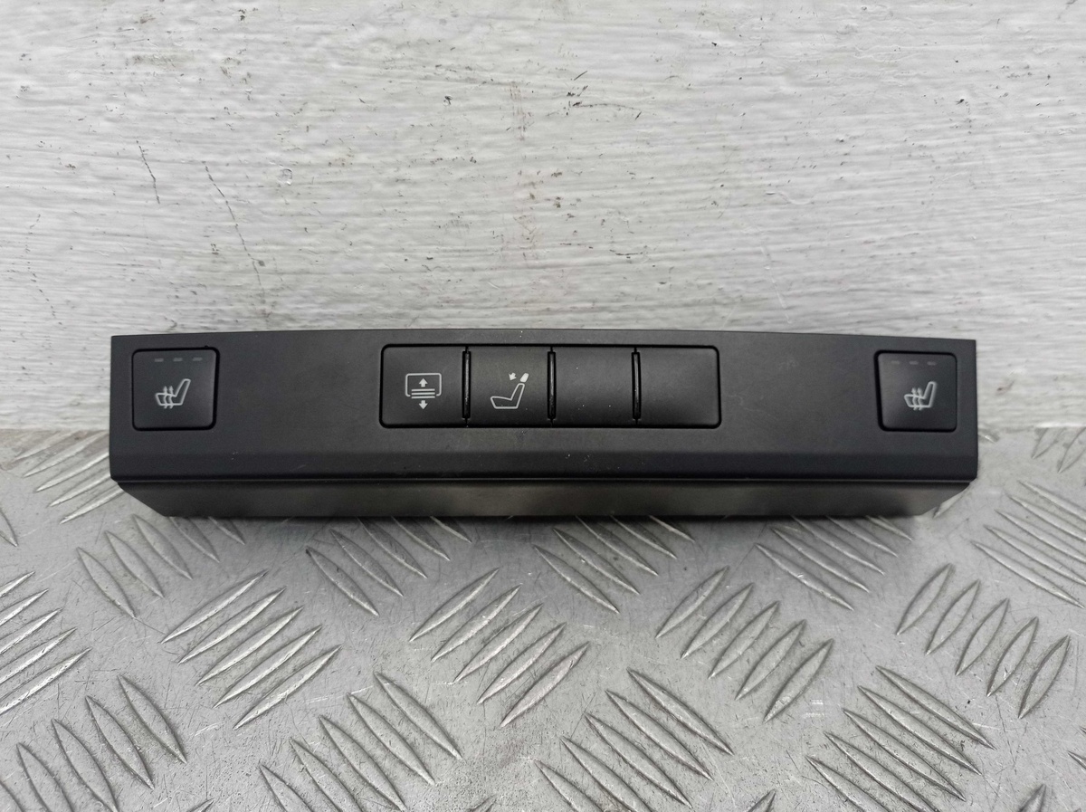 Кнопка  к Mercedes-Benz E-klasse 2011