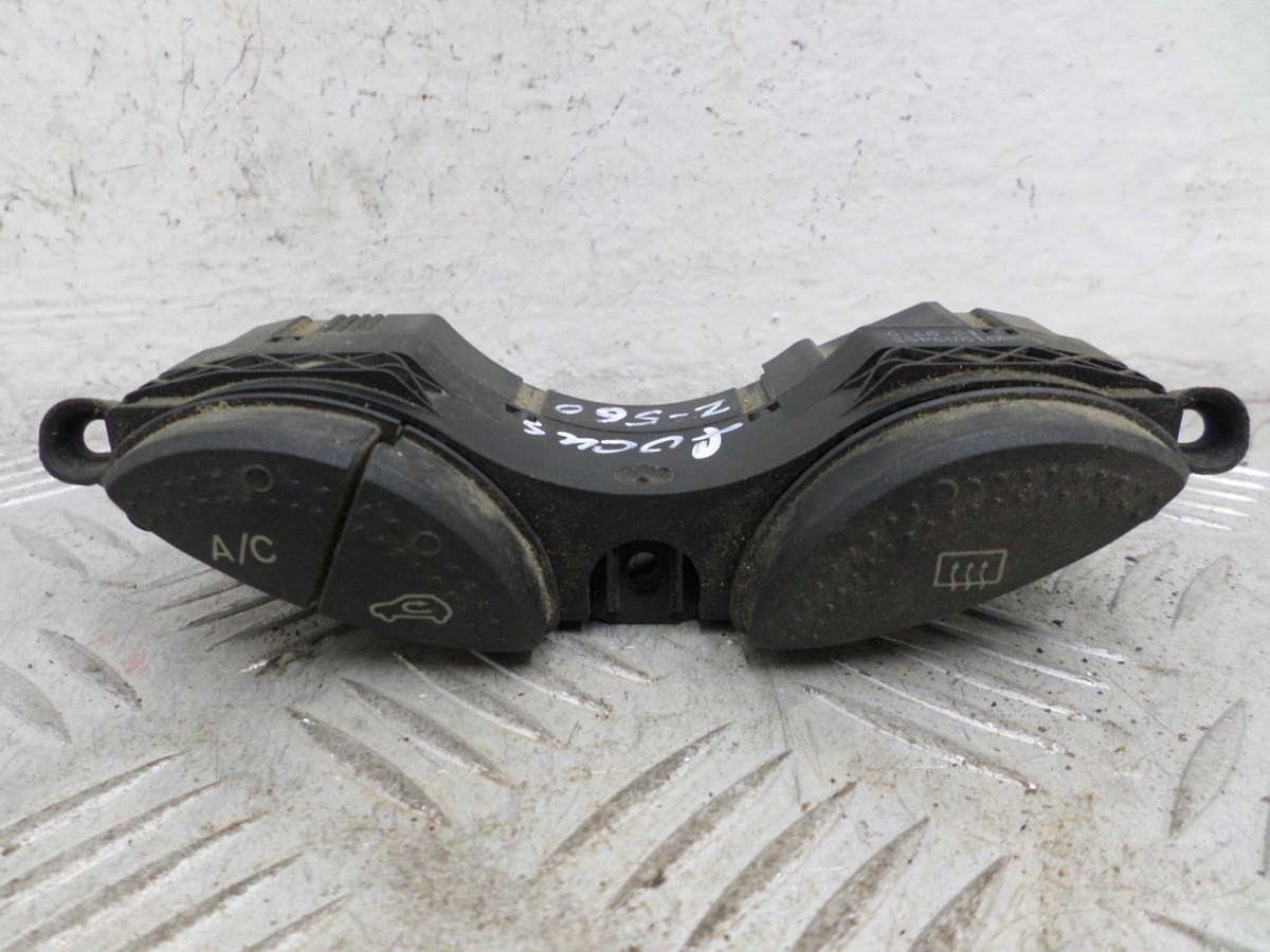 Кнопка  к Ford Focus 2007