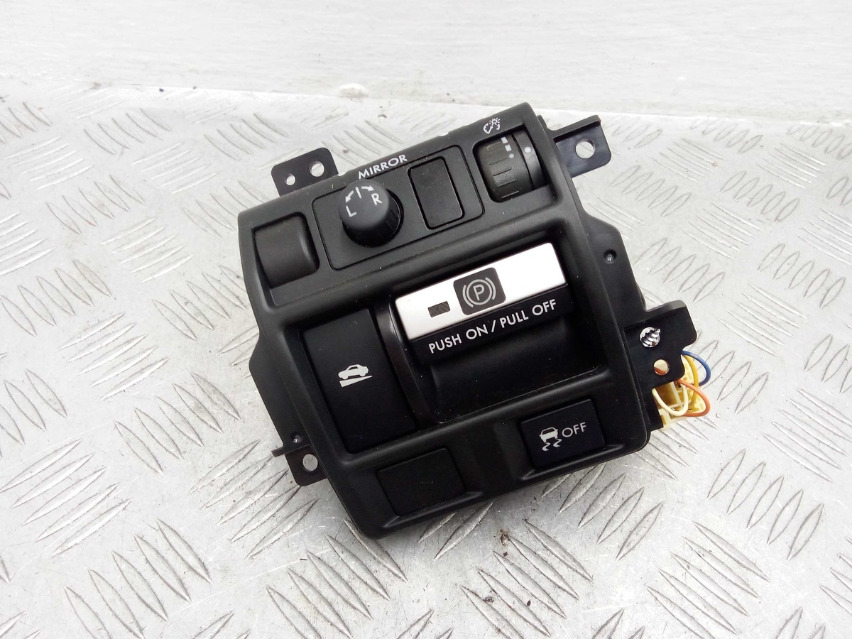 Кнопка  к Subaru Outback 2012
