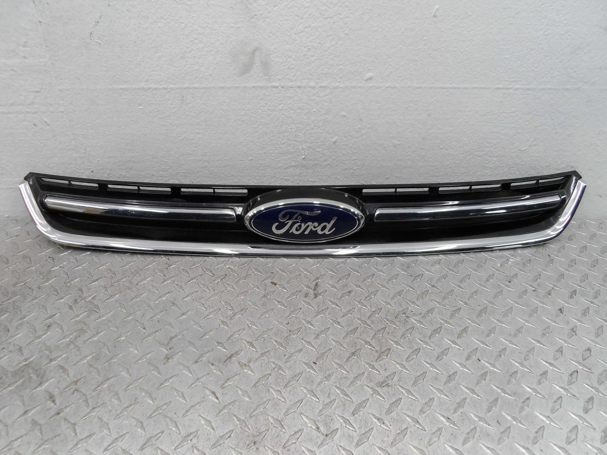 Решетка радиатора к Ford Escape 2013