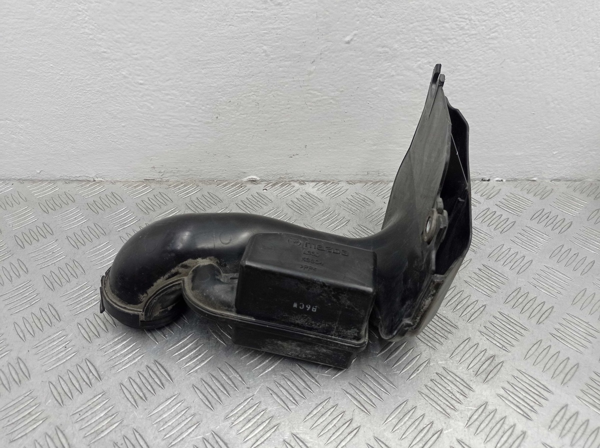 Воздухозаборник к Mazda CX-7 2007