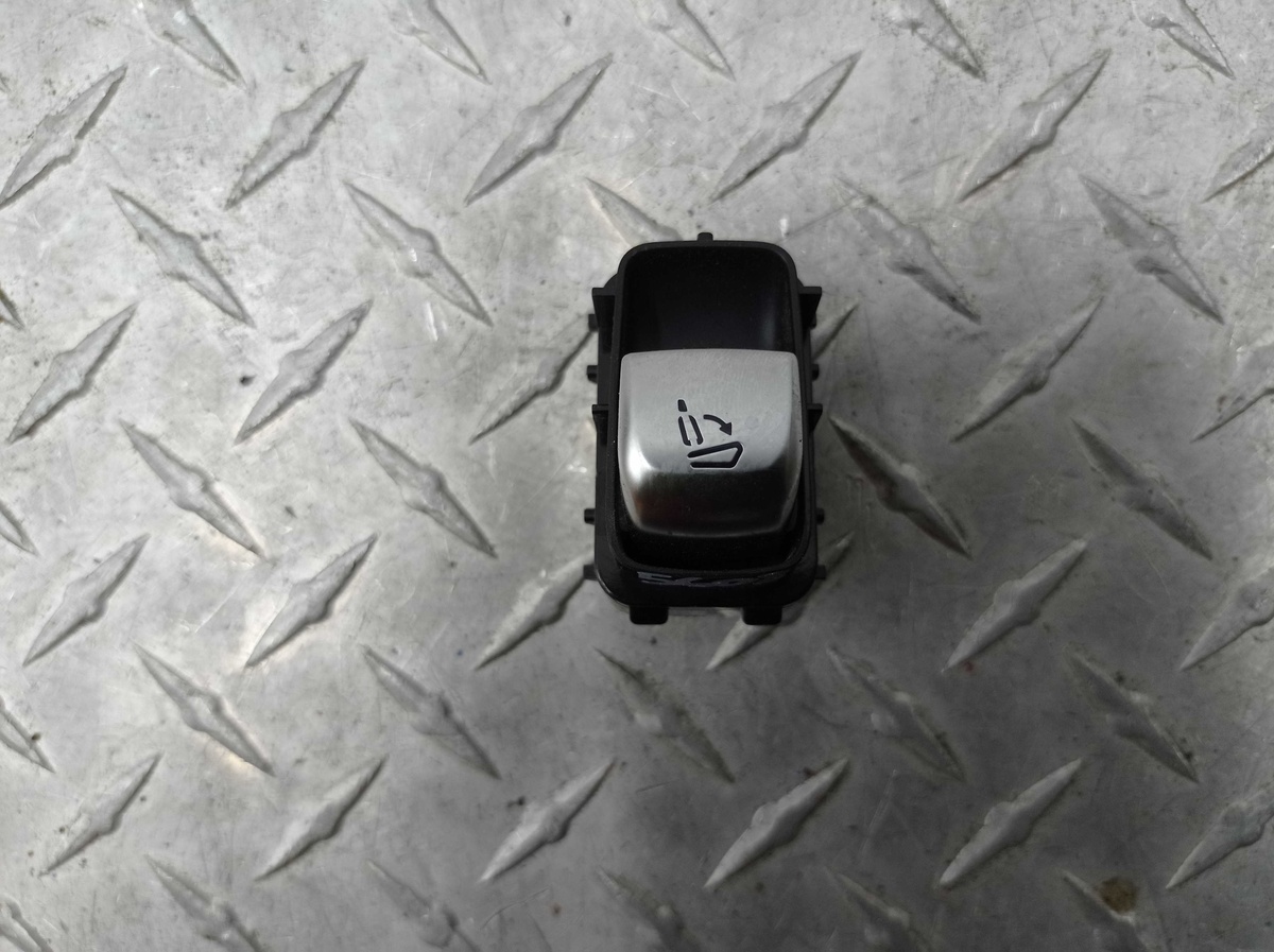 Кнопка  к Mercedes-Benz S-klasse 2017