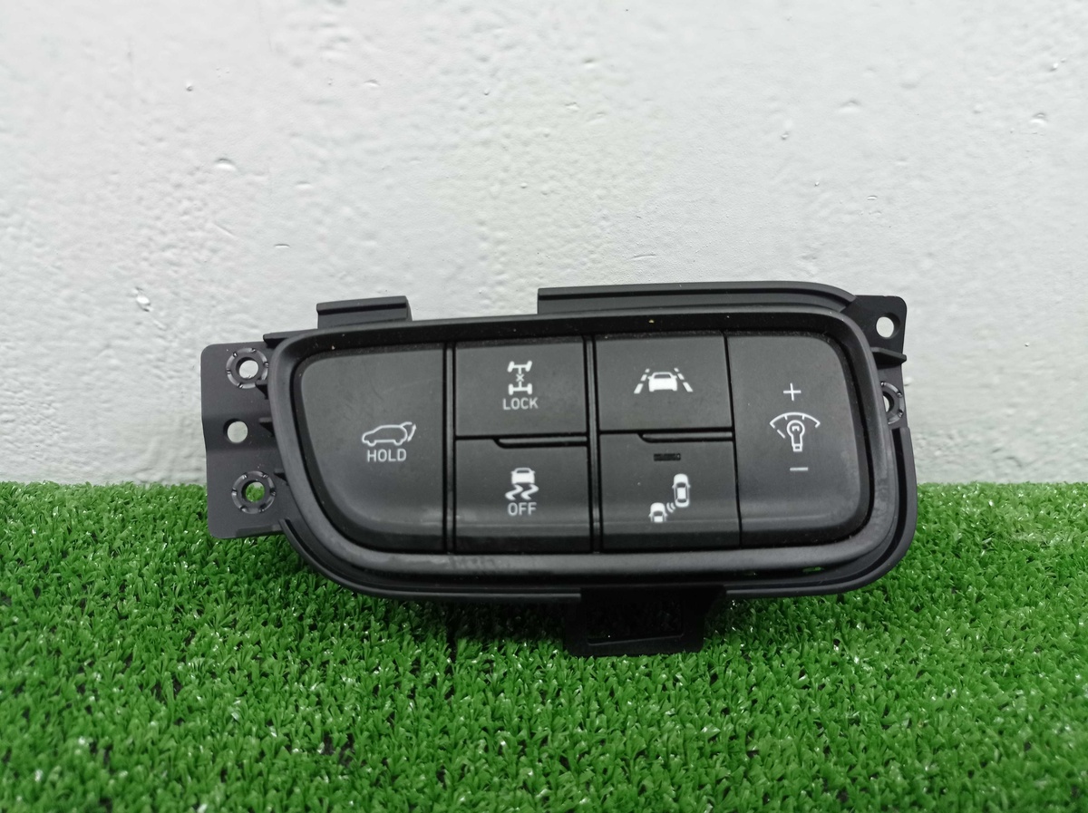 Кнопка  к Hyundai Santa Fe 2019