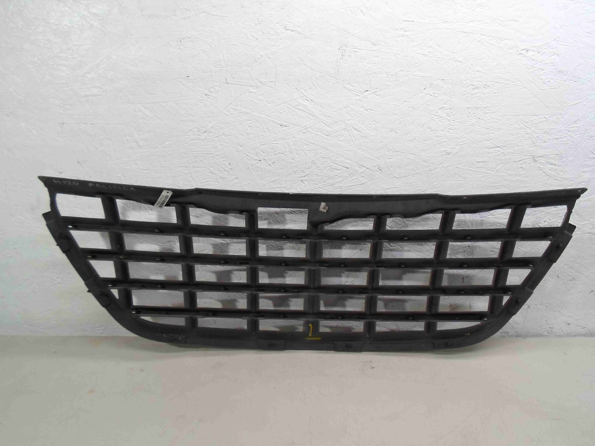 Решетка радиатора к Chrysler Pacifica 2004