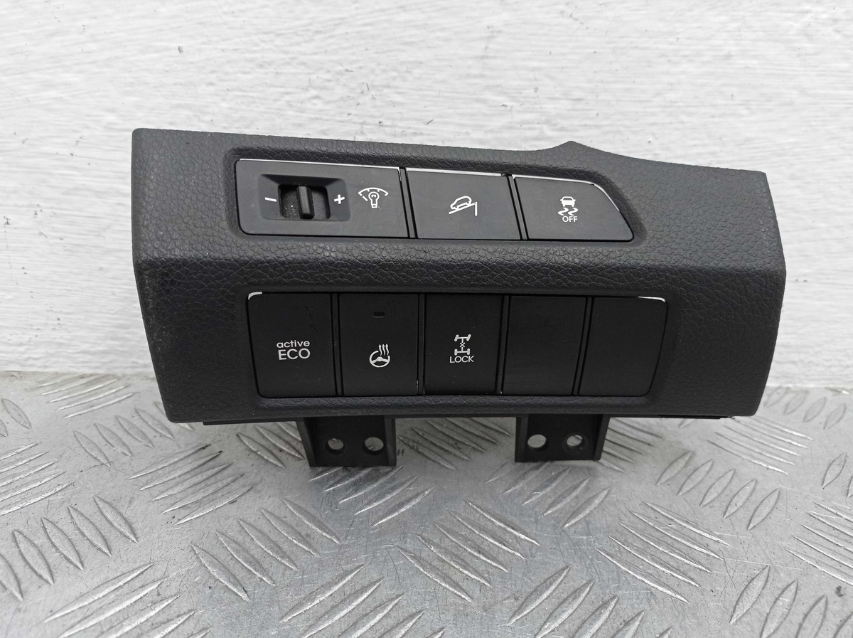 Кнопка  к Hyundai Santa Fe 2013