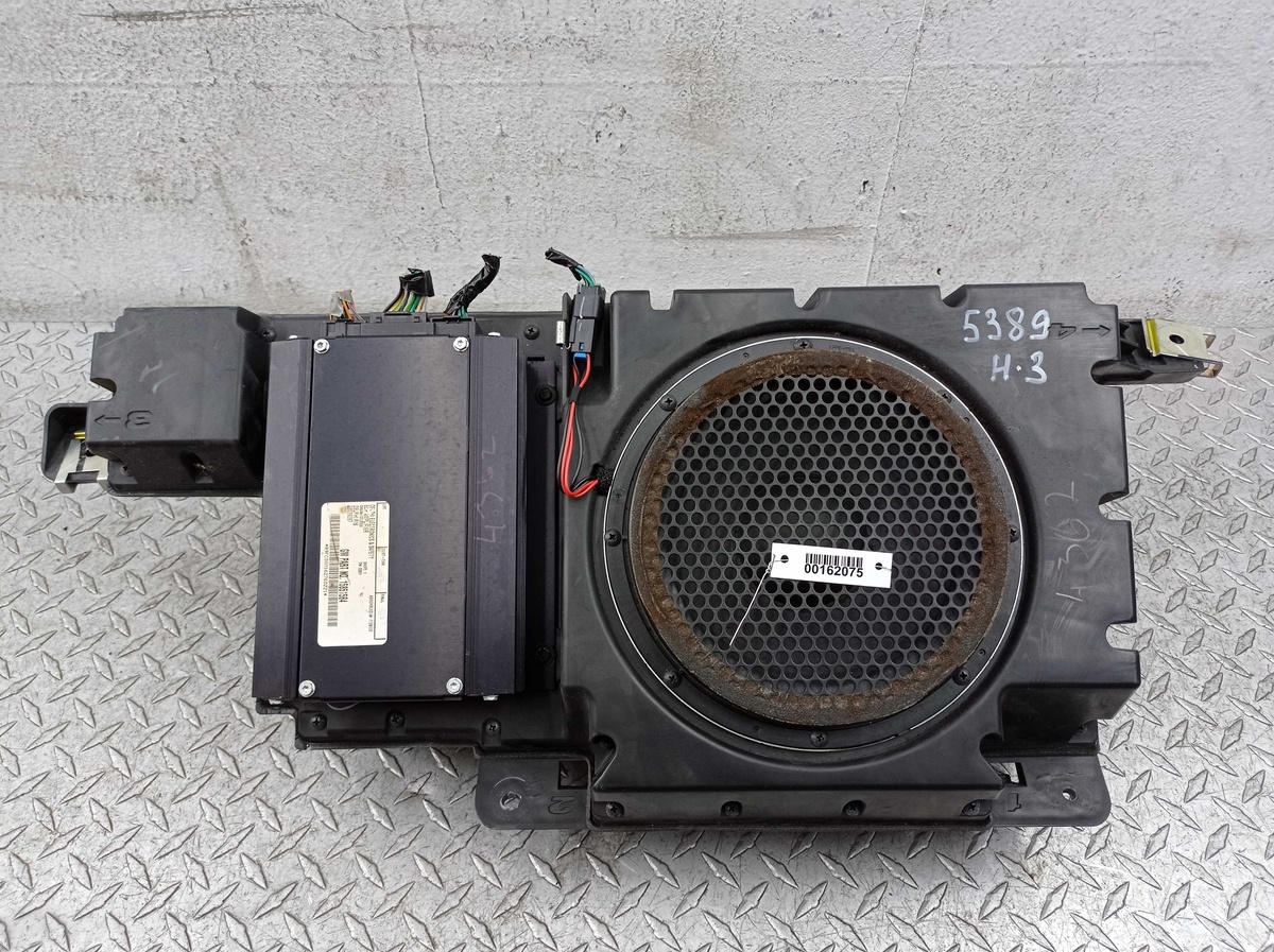 Сабвуфер к Hummer H3 2007