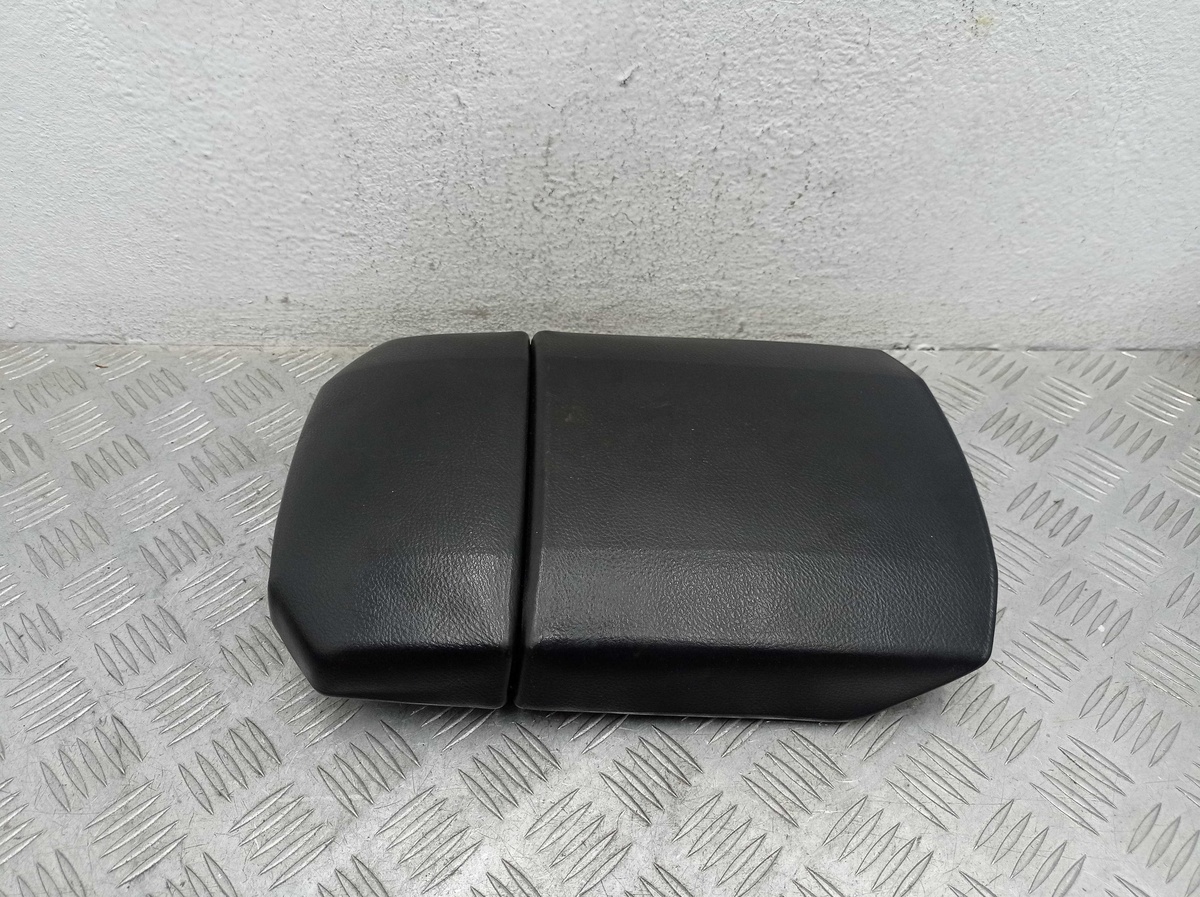 Подлокотник к Toyota 4Runner 2004