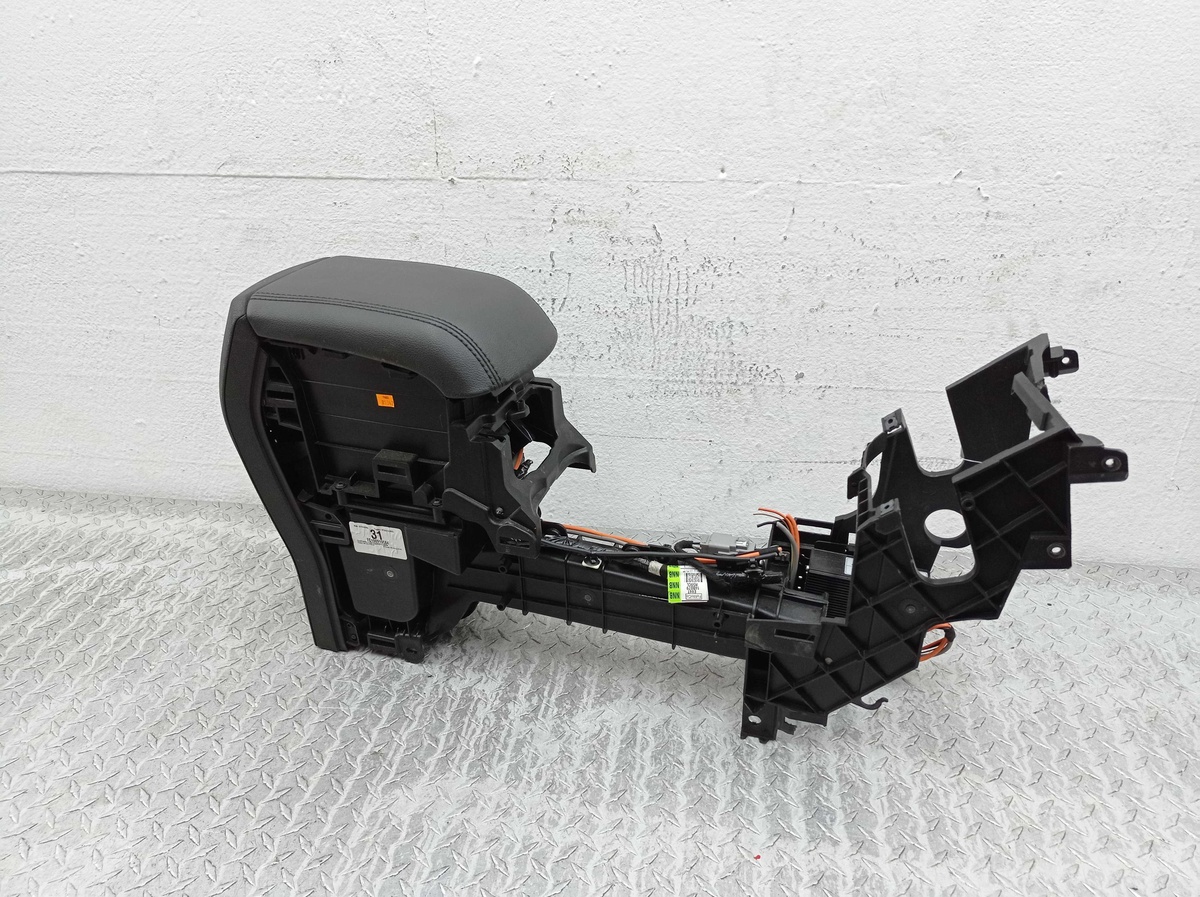 Подлокотник к Ford Escape 2014