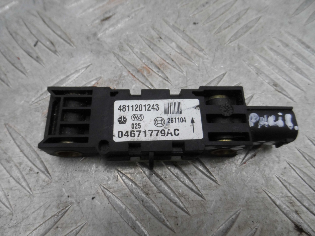 Датчик удара к Chrysler Pacifica 2006